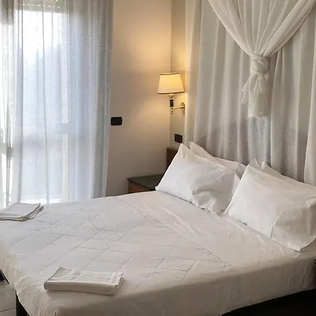 Ariae Dependance - Alihotels 4* 산 조반니 로톤도