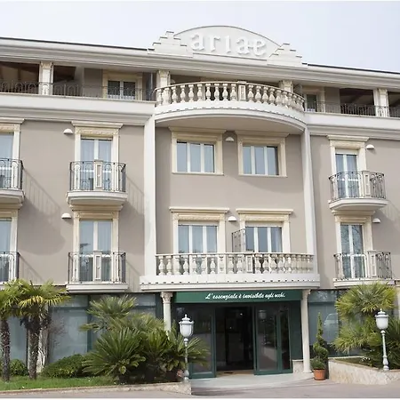 호텔 Ariae Dependance - Alihotels 4*