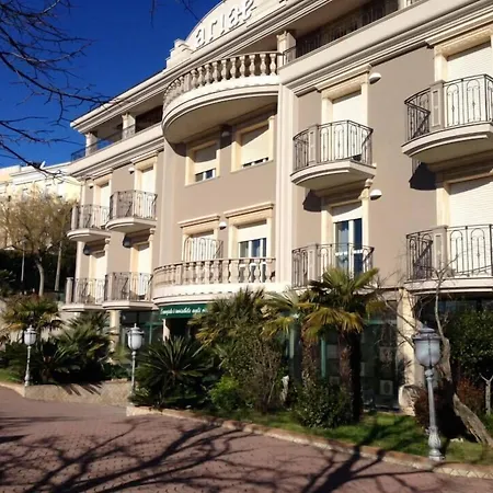 Ariae Dépendance - Alihotels Hotel