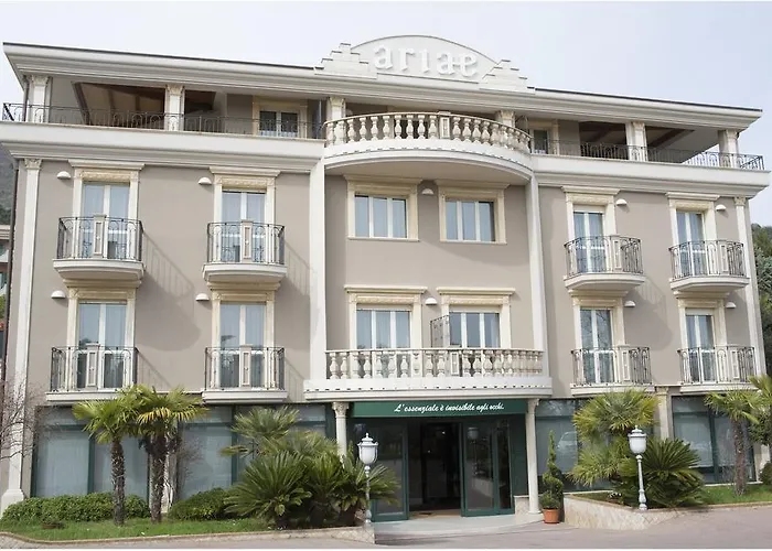Hotel Ariae Dépendance - Alihotels 4*